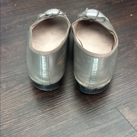 Chanel Women's Grey and Silver Ballet Flats - Picture 3 of 9